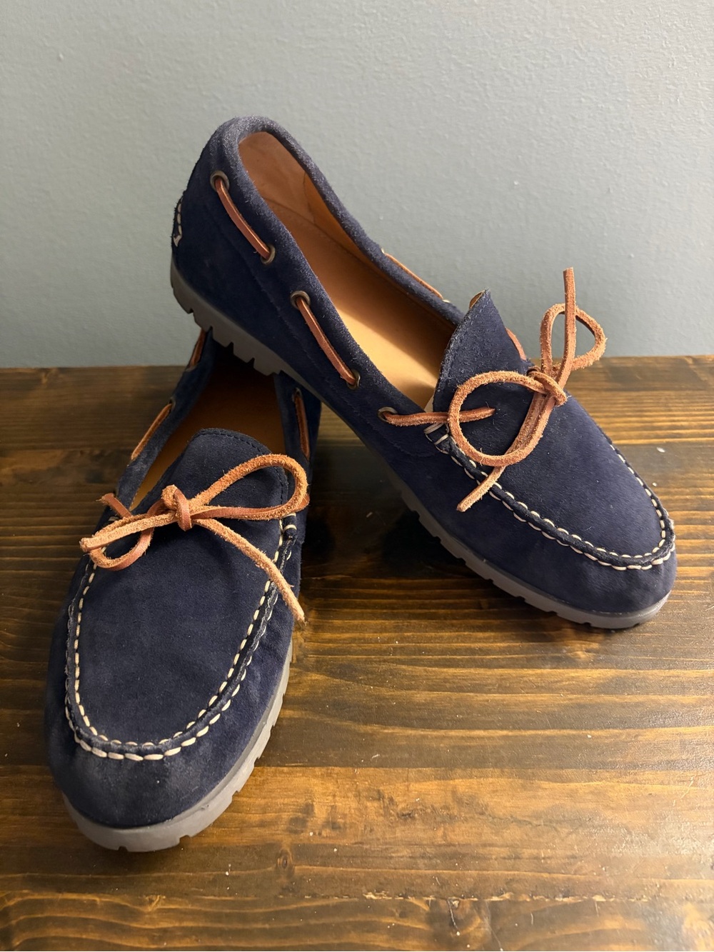 J. Crew Kenton Men's Navy Suede Moccasin Loafers with Brown Laces Size 8